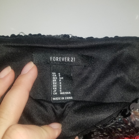 Floral Embroidered Sequin Mini-Skirt - Picture 2 of 3